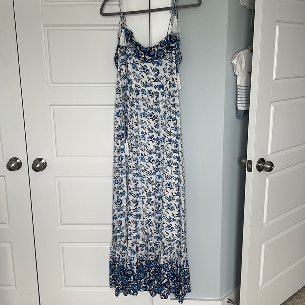 Stolen Hearts Maxi Dress with Tassel Ties Sz Small